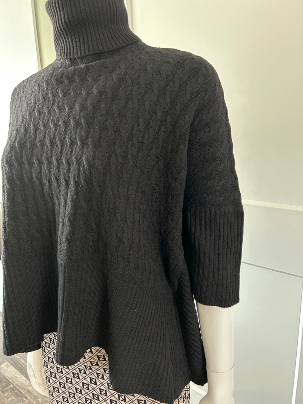 MaxMara Virgin Wool Poncho Sweater S/M Black Turtleneck - Picture 6 of 15